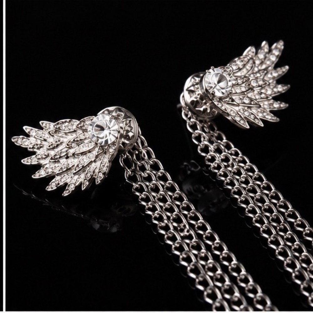 Angel Wing Brooch Collar Pins Triple Tiered Drape Chain Silver Tone